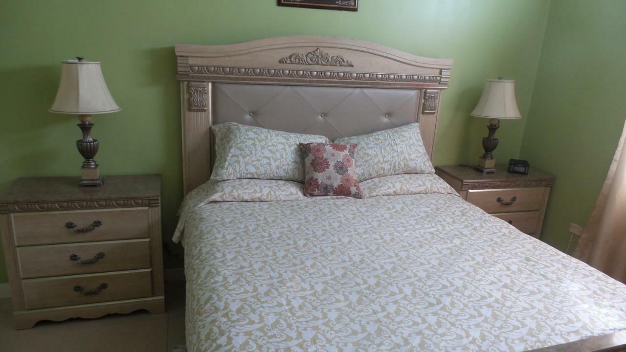 Morgan' S Two Bedroom Retreat Ellis Caymanas Экстерьер фото